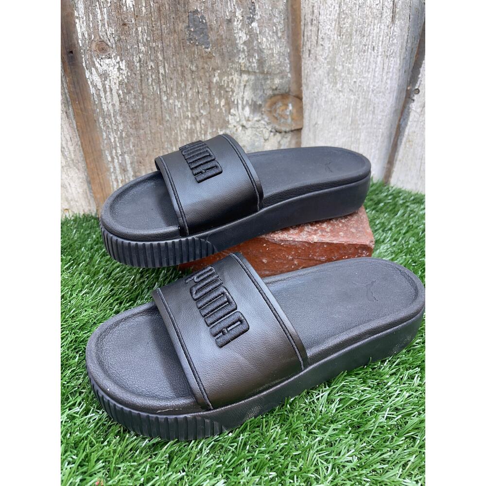PLATFORM PUMA SLIDES PRICE FIRM! GREAT CONDITION - Picture 5 of 8